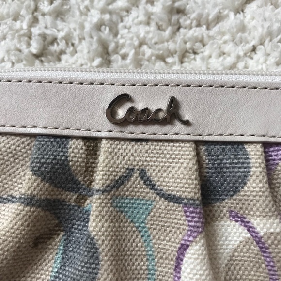 FINAL PRICE Genuine Coach Wristlet - Picture 3 of 6